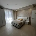 Alojamento de Acomodação e Pequeno-almoço Virgilio Lamezia Airport 4*