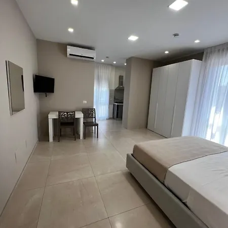 Virgilio Lamezia Airport And 住宿加早餐酒店 4*