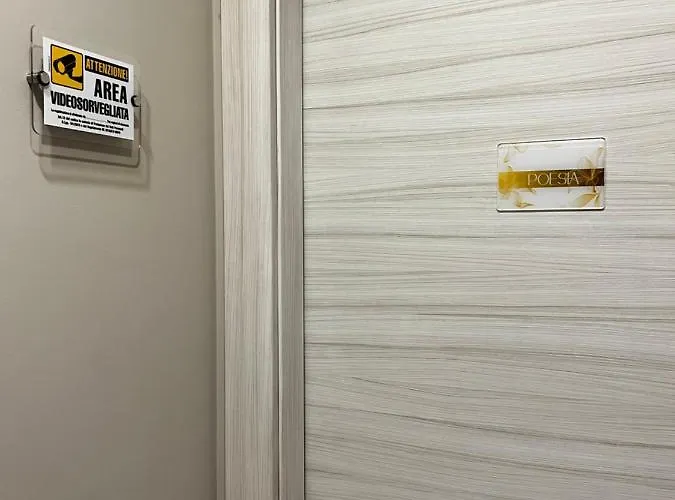 Virgilio Lamezia Airport לינה וארוחת בוקר 4*