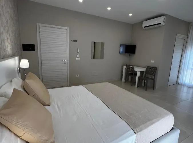 Virgilio Lamezia Airport 4*